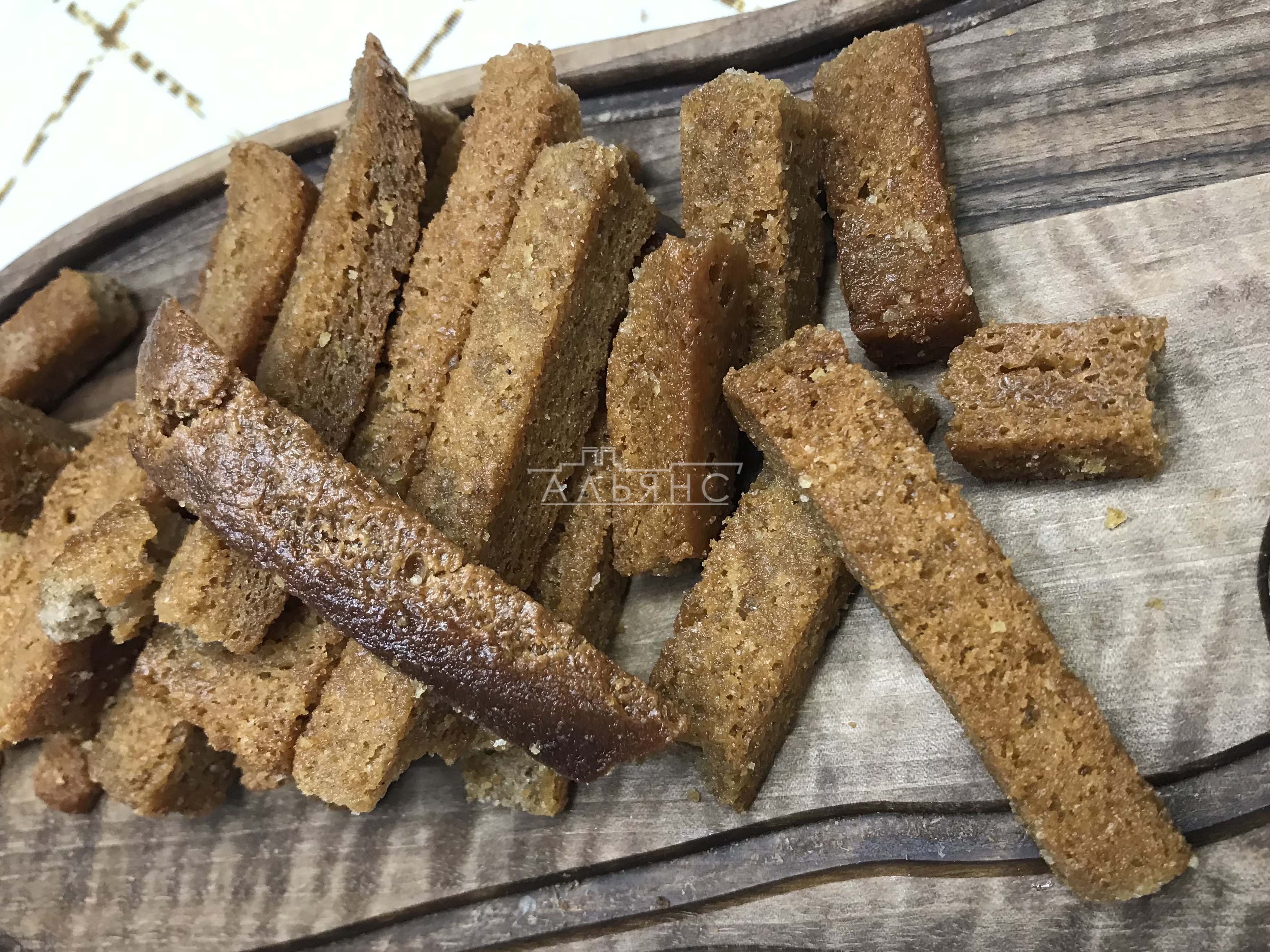 Деревенские гренки с чесноком в Ангарске