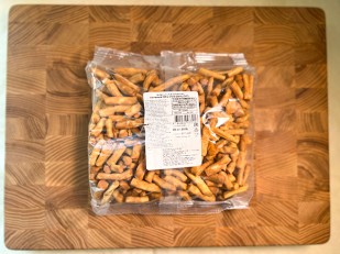 Багет пшеничный карамелизированый лук: Сыр копченый на ольхе 