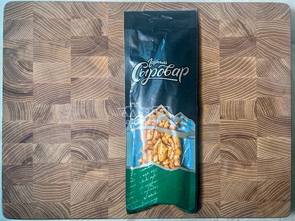 Сыр 60 гр ГОРНЫЙ СЫРОВАР (Бочонок копчёный с аджикой) в Ангарске