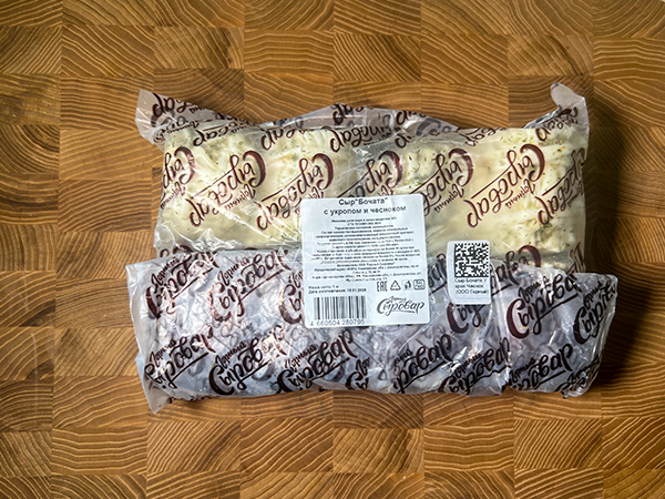 Сыр 1 кг ГОРНЫЙ СЫРОВАР (Бочата с укропом и чесноком) в Ангарске